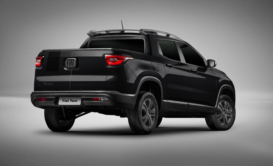  Fiat Toro Black Jack (226) 2017 года  (фото 3 из 15)
